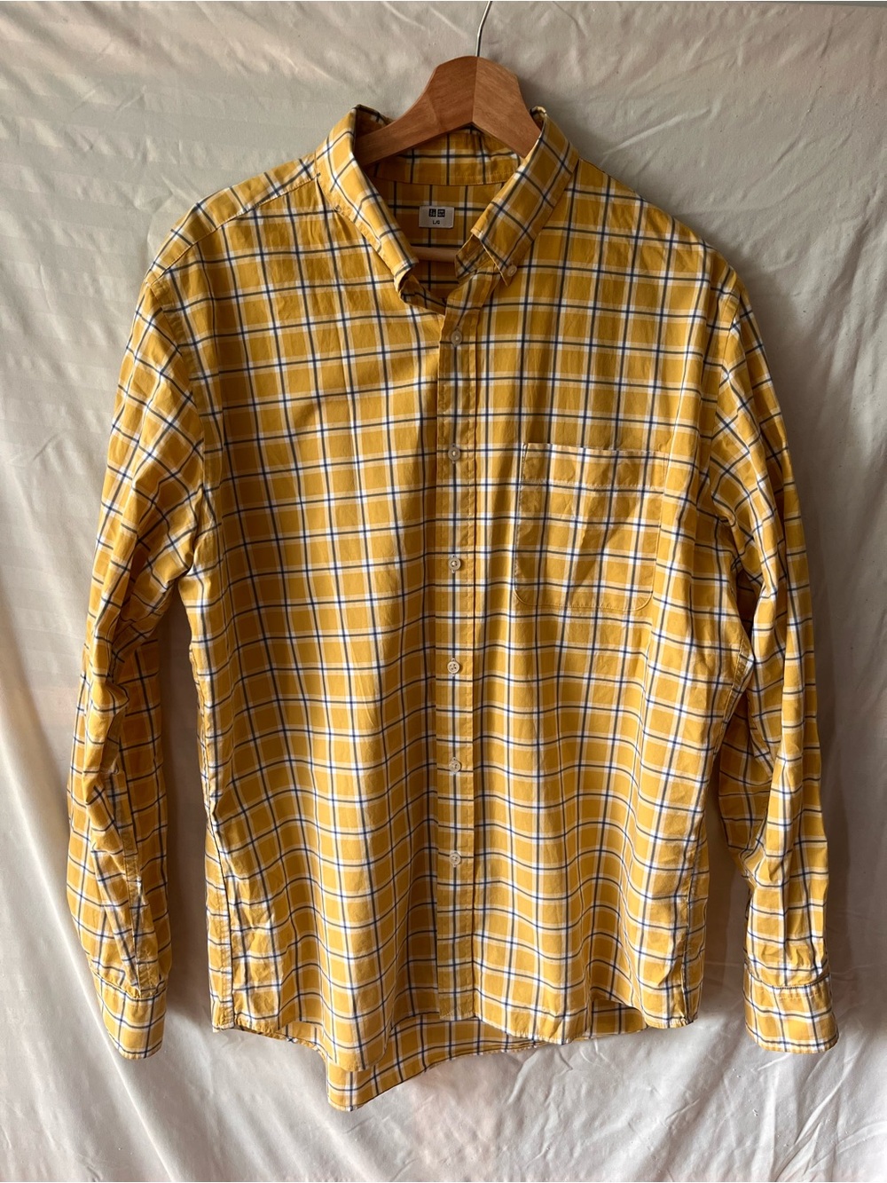 UNIQLO Yellow Plaid Button-Down Shirt (Large)